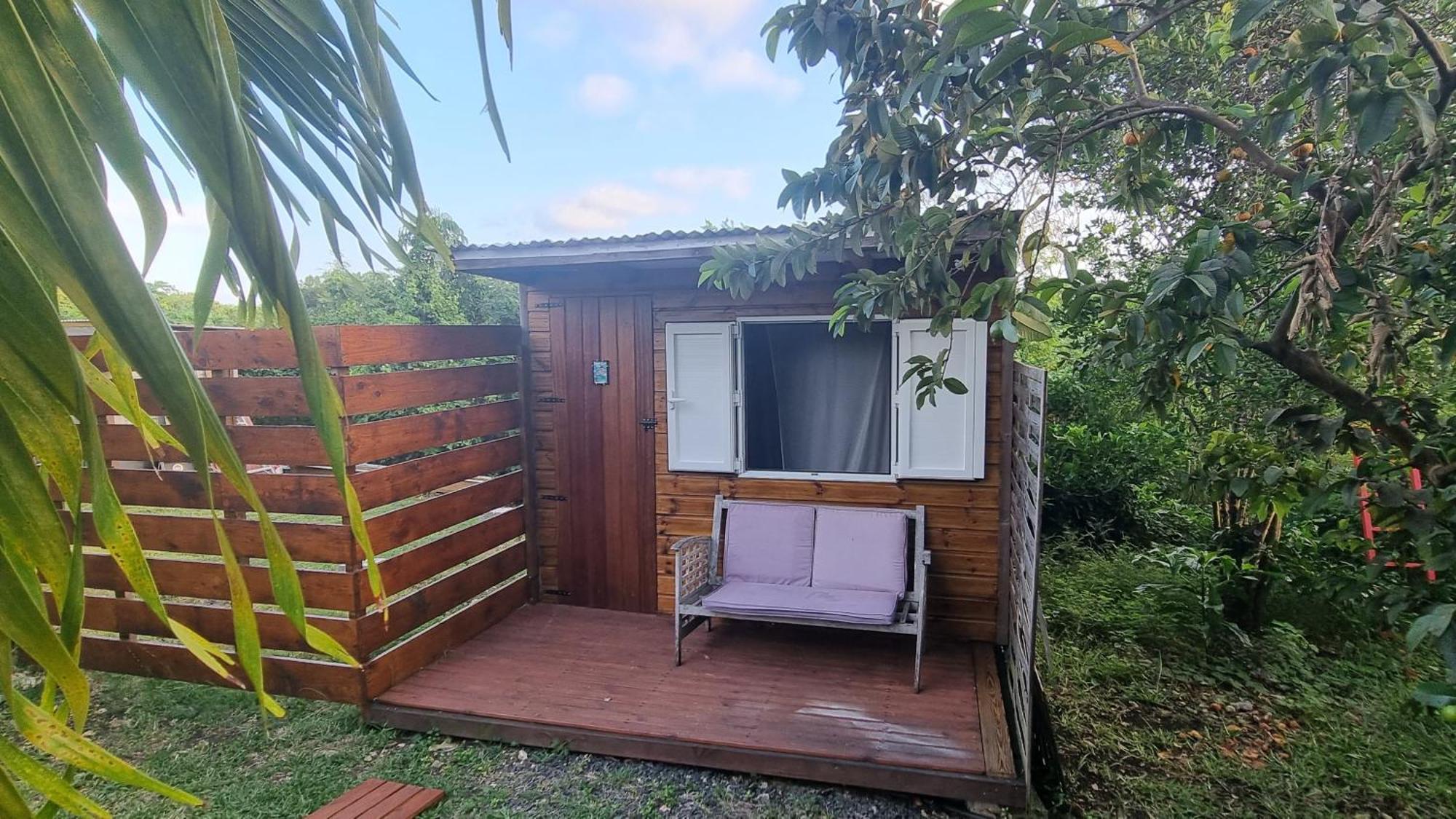 La Villa Rainbow & Ses 2 Kabanes Sainte-Anne  Bagian luar foto