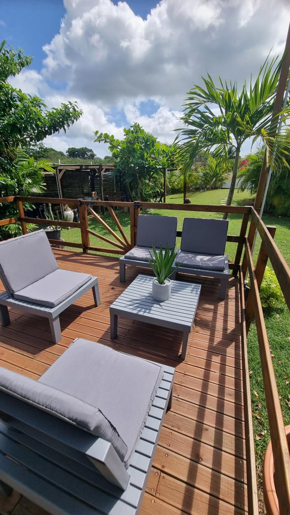 La Villa Rainbow & Ses 2 Kabanes Sainte-Anne  Bagian luar foto