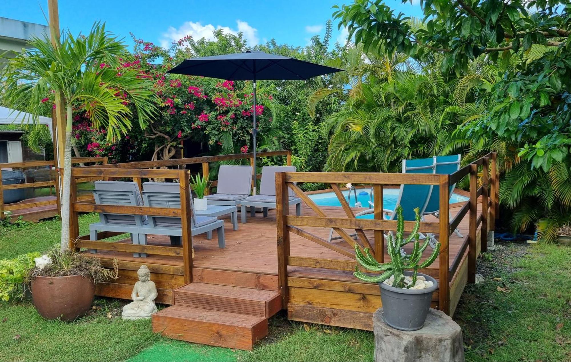 La Villa Rainbow & Ses 2 Kabanes Sainte-Anne  Bagian luar foto